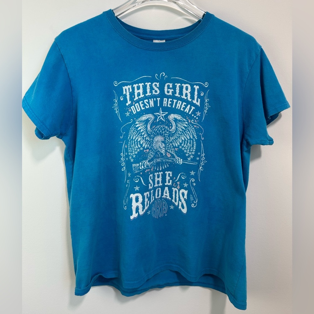 GILDAN NRA Graphic Tee